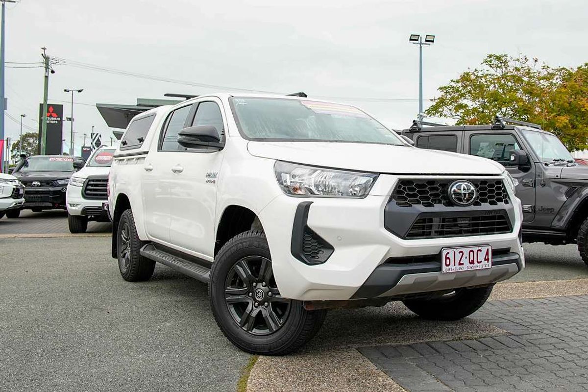 2025 Toyota Hilux SR GUN126R 4X4