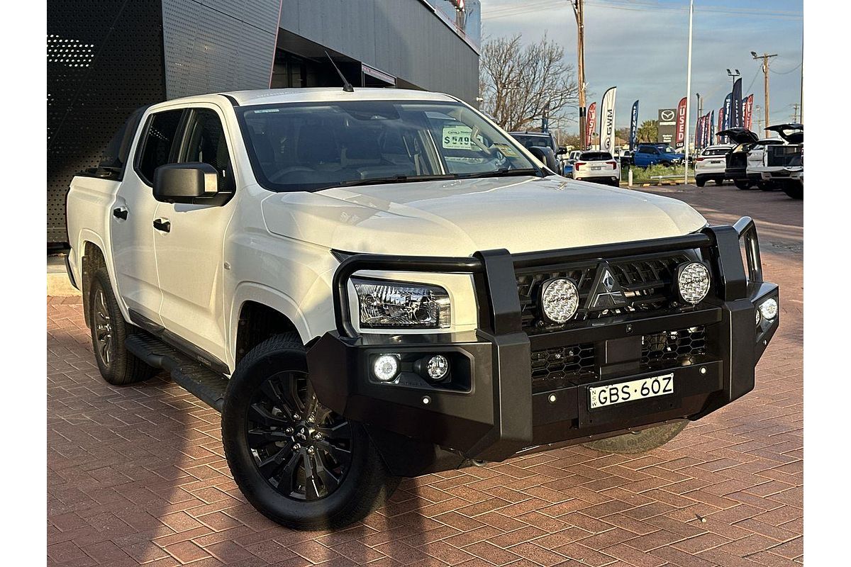 2025 Mitsubishi Triton GLX-R MV 4X4