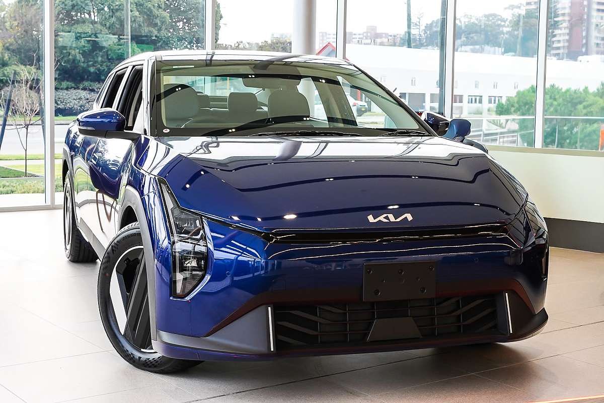 2025 Kia EV4 Air Standard Range CT