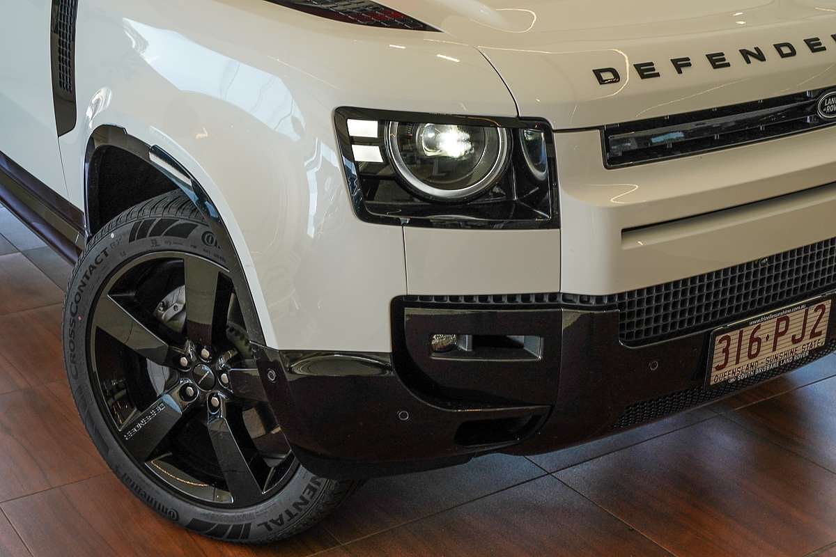 2025 Land Rover Defender 130 D350 X-Dynamic SE L663