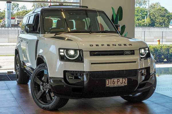 2025 Land Rover Defender 130 D350 X-Dynamic SE L663