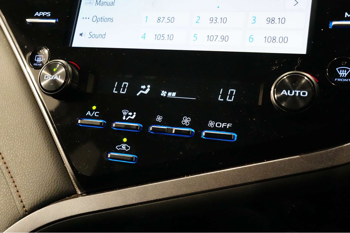 2020 Toyota Camry Ascent Sport AXVH71R