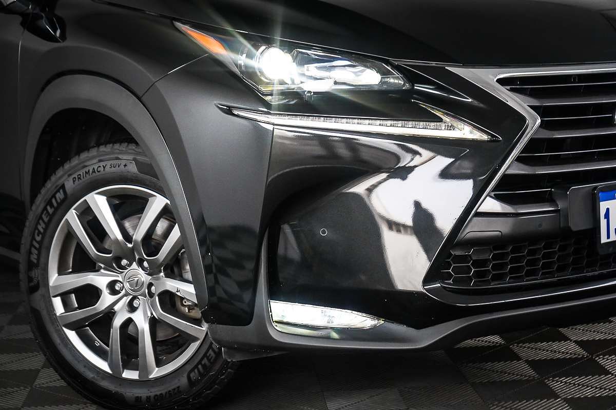 2017 Lexus NX NX200t Luxury AGZ10R