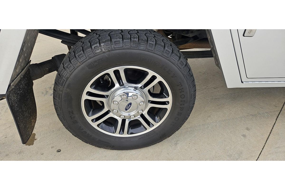 2013 Ford F350 Platinum 4X4 image 11