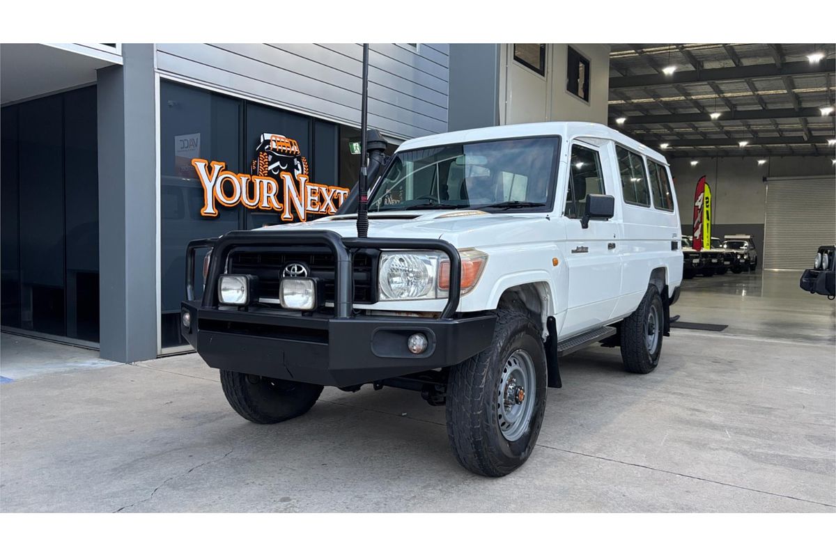 2009 Toyota Landcruiser Workmate Troopcarrier VDJ78R