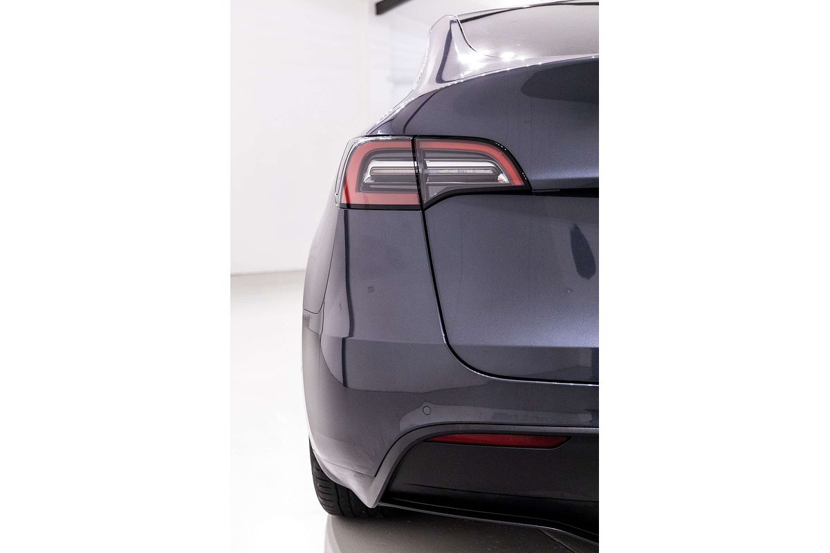 2023 Tesla Model Y Rear-Wheel Drive