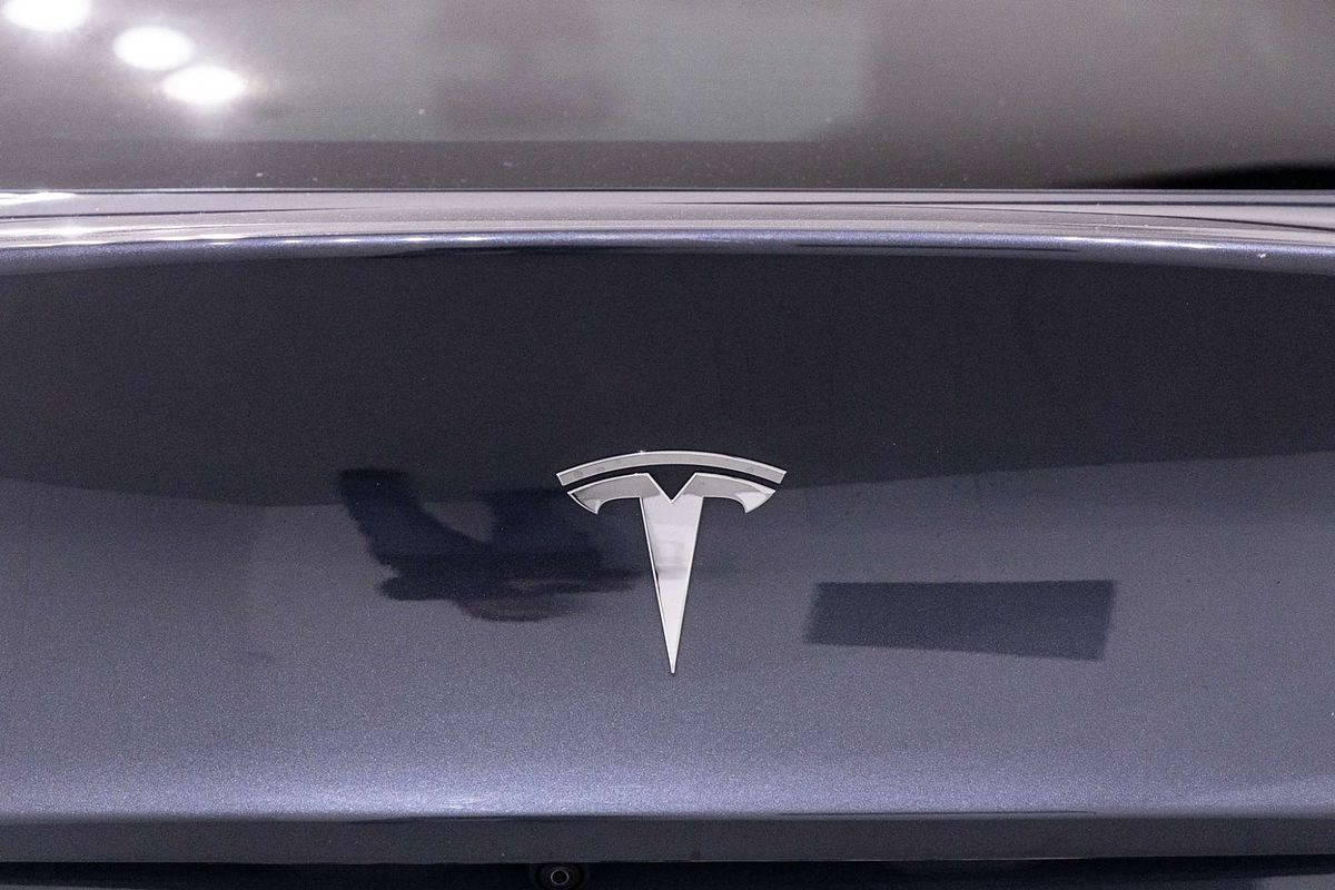 2023 Tesla Model Y Rear-Wheel Drive