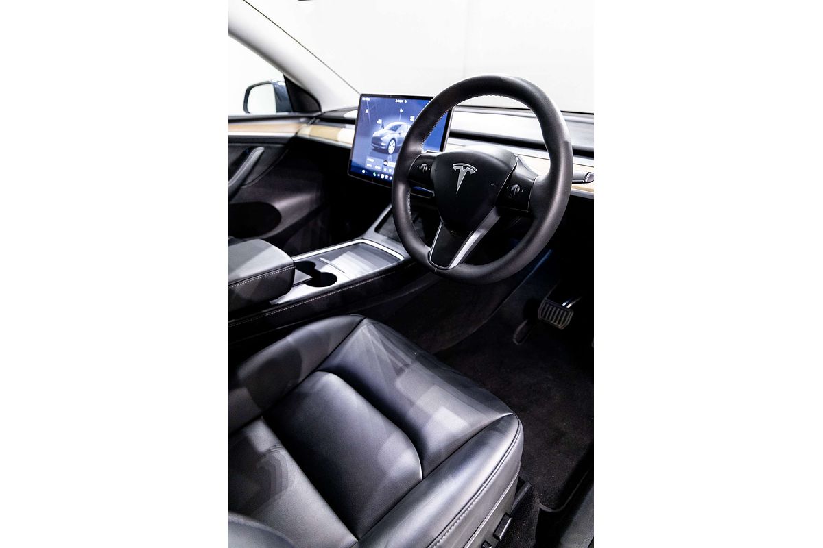 2023 Tesla Model Y Rear-Wheel Drive