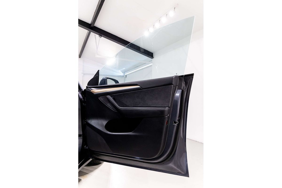 2023 Tesla Model Y Rear-Wheel Drive