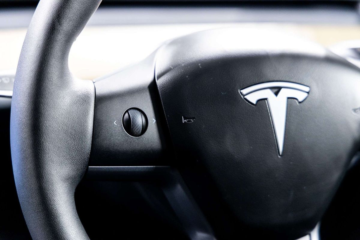2023 Tesla Model Y Rear-Wheel Drive