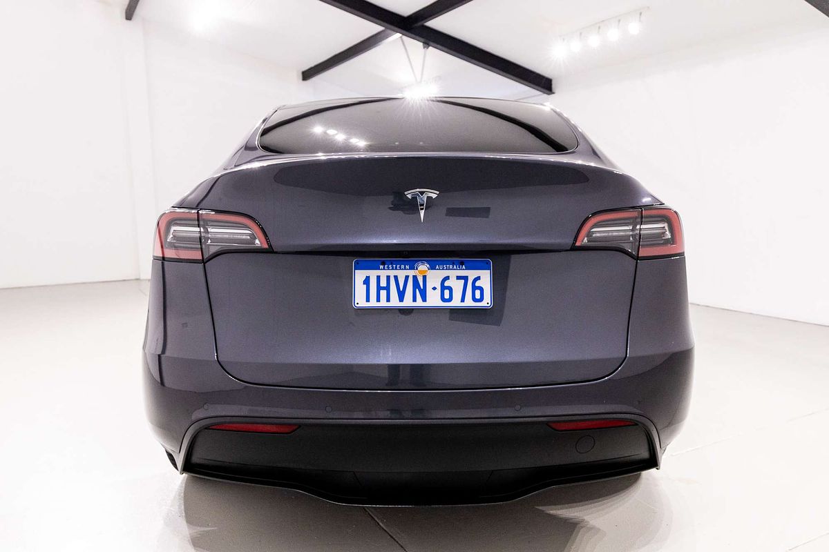 2023 Tesla Model Y Rear-Wheel Drive