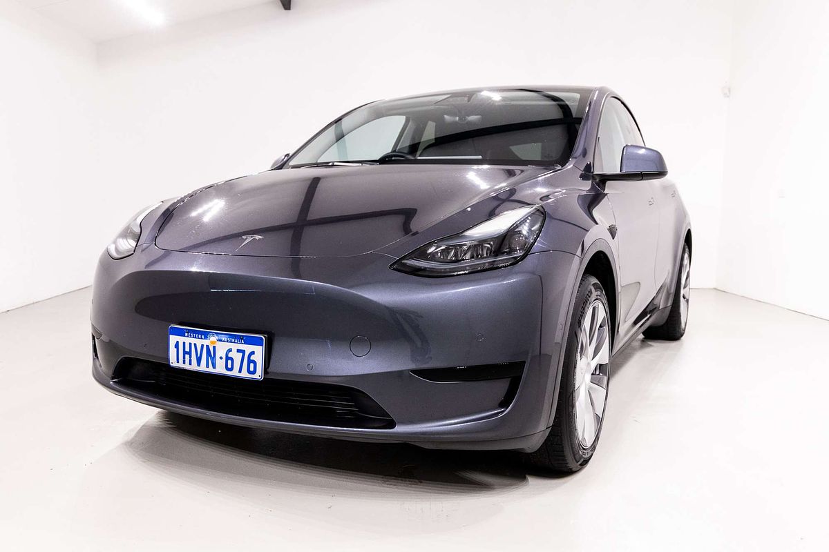 2023 Tesla Model Y Rear-Wheel Drive