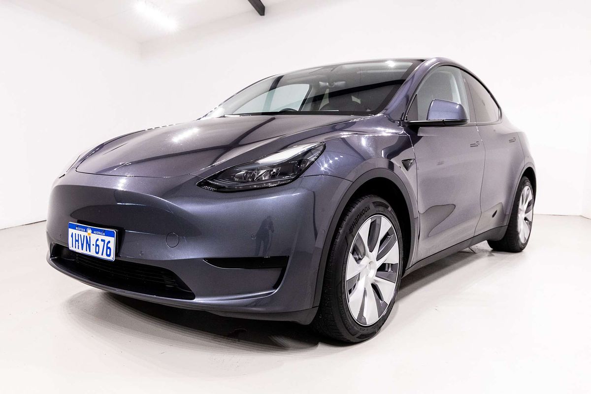 2023 Tesla Model Y Rear-Wheel Drive