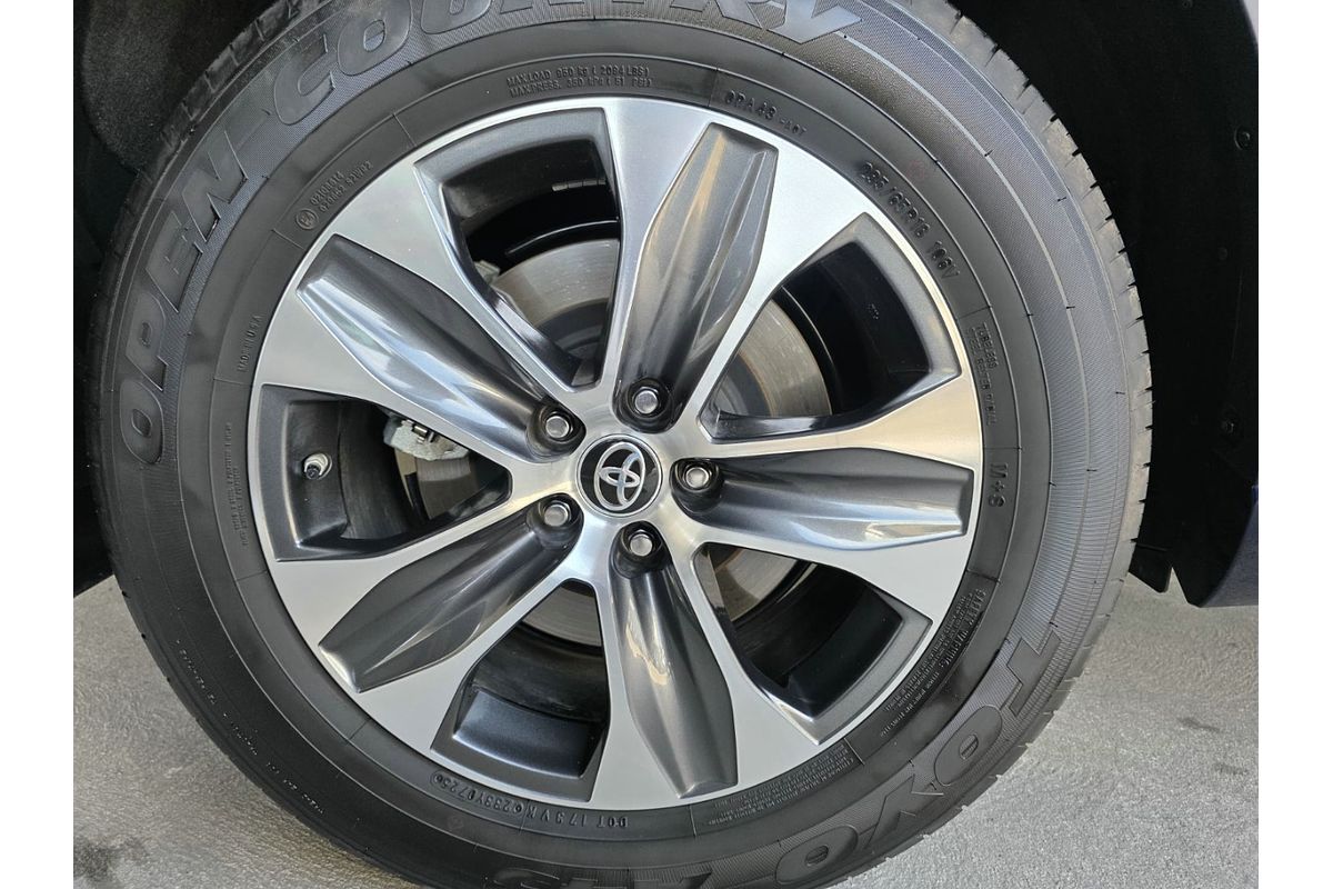 2025 Toyota Kluger GXL AXUH78R image 14