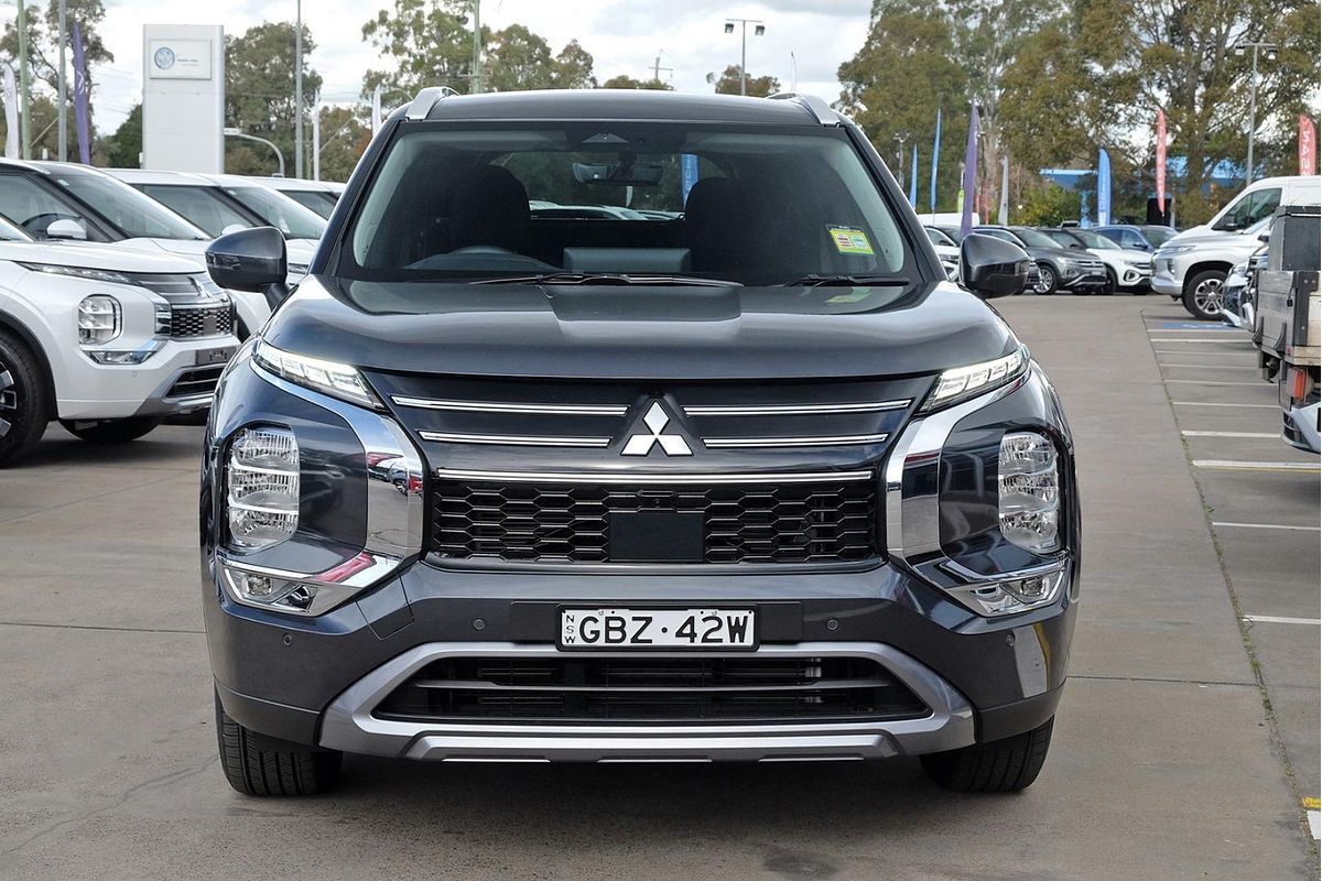 2025 Mitsubishi Outlander LS ZM