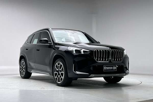 2025 BMW X1 sDrive18i U11