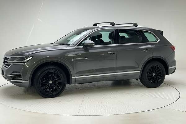 2019 Volkswagen Touareg 190TDI Launch Edition CR thumb-2