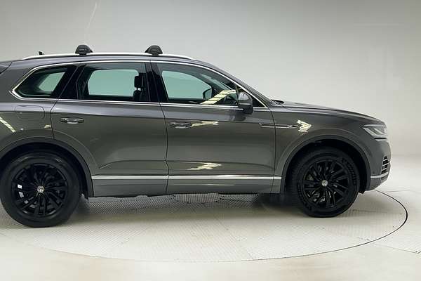 2019 Volkswagen Touareg 190TDI Launch Edition CR thumb-7