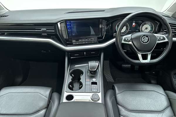 2019 Volkswagen Touareg 190TDI Launch Edition CR thumb-19