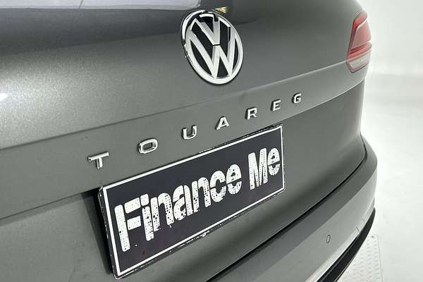 2019 Volkswagen Touareg 190TDI Launch Edition CR thumb-21