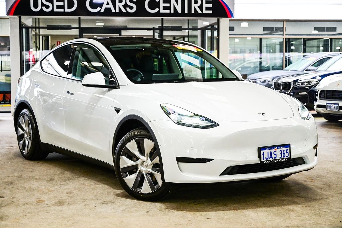 2023 Tesla Model Y Rear-Wheel Drive