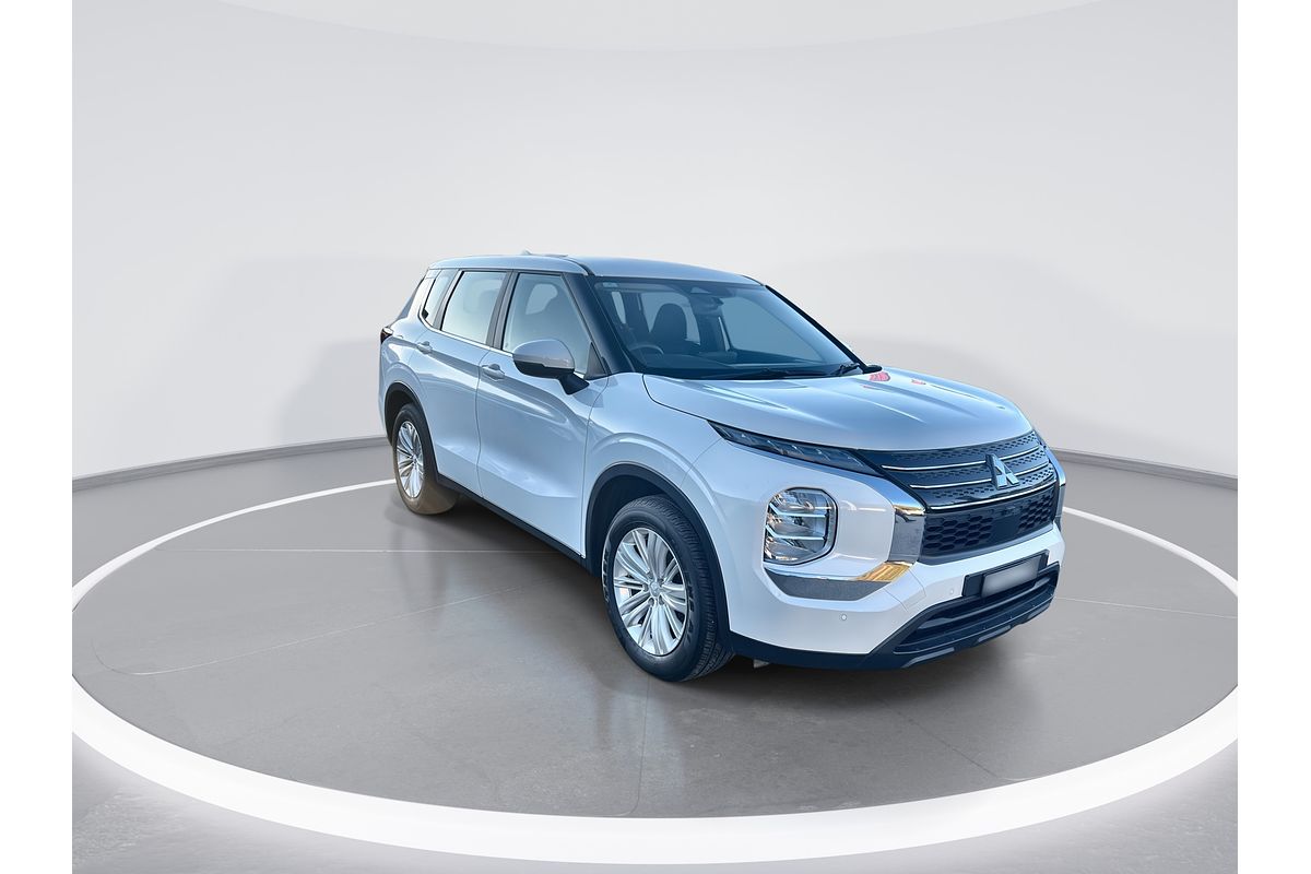 2024 Mitsubishi Outlander ES ZM