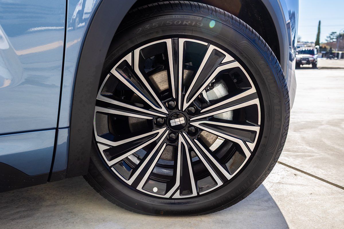 2026 Geely Starray EM-i Inspire Extended Range P145