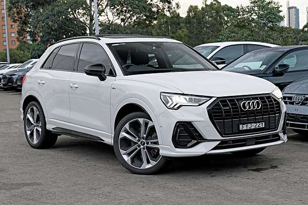2020 Audi Q3 40 TFSI S line F3