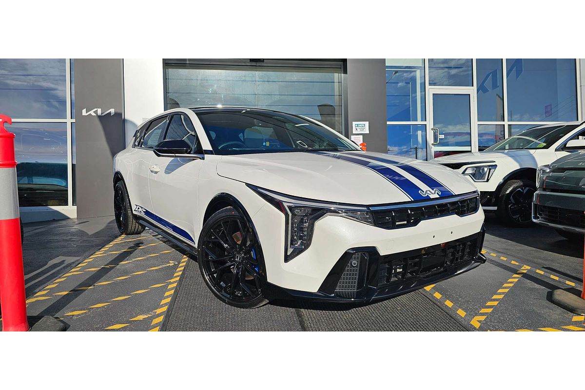 2025 Kia K4 GT-Line CL4m