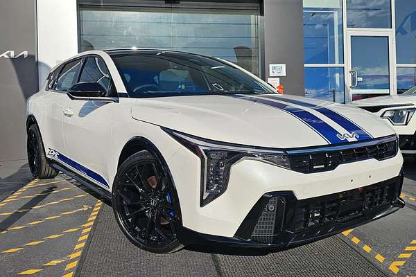2025 Kia K4 GT-Line CL4m