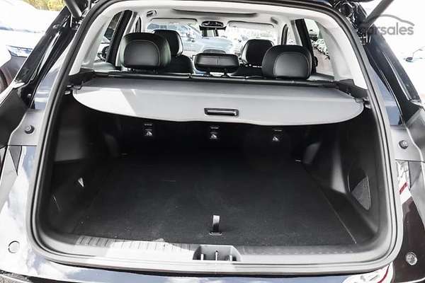 2026 Geely Starray EM-i Inspire Extended Range P145 thumb-9