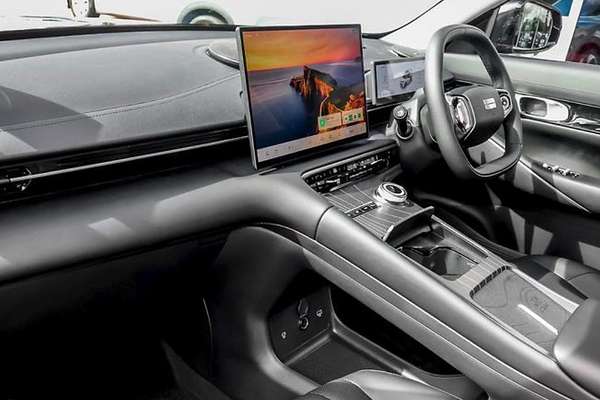 2026 Geely Starray EM-i Inspire Extended Range P145 thumb-11