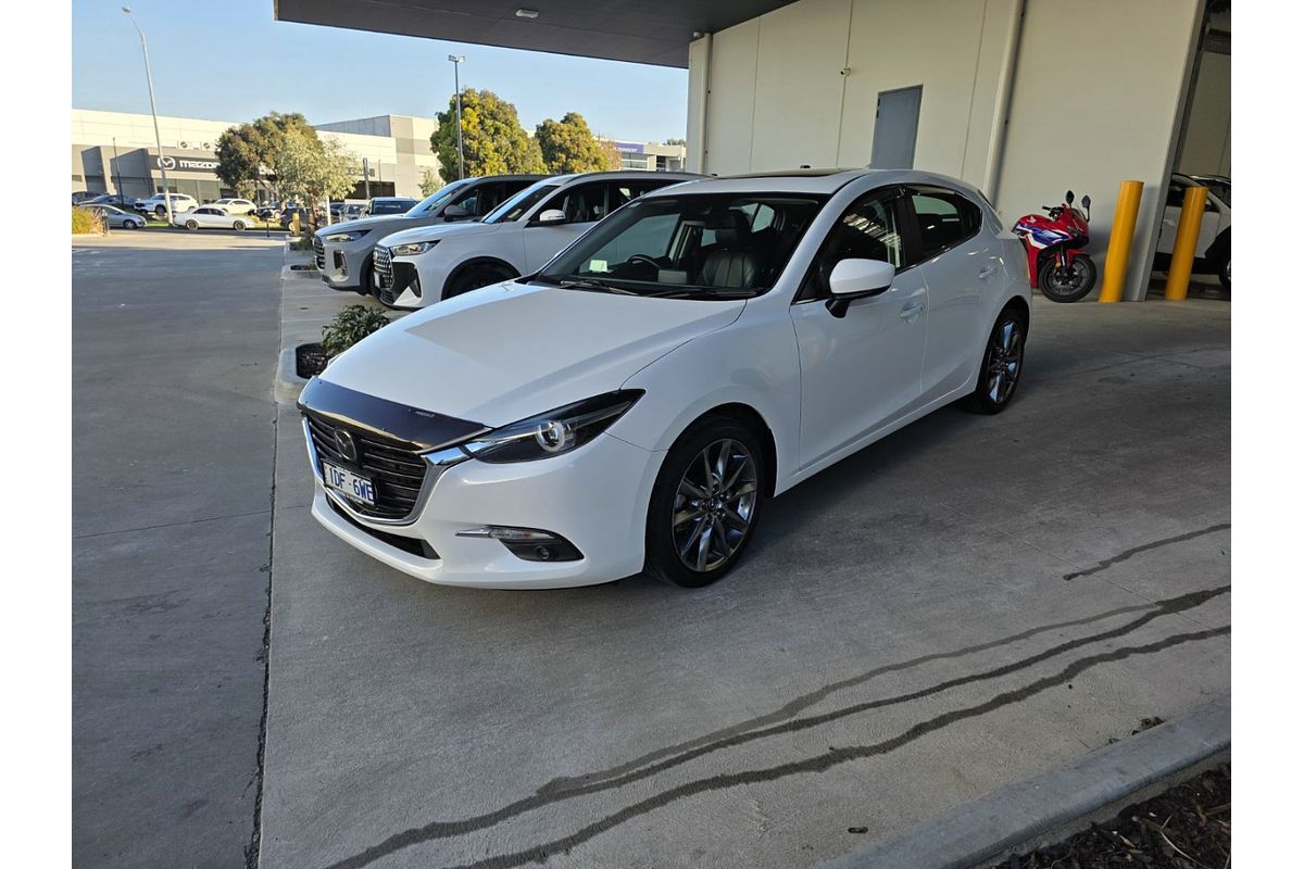2018 Mazda 3 SP25 Astina BN Series image 3