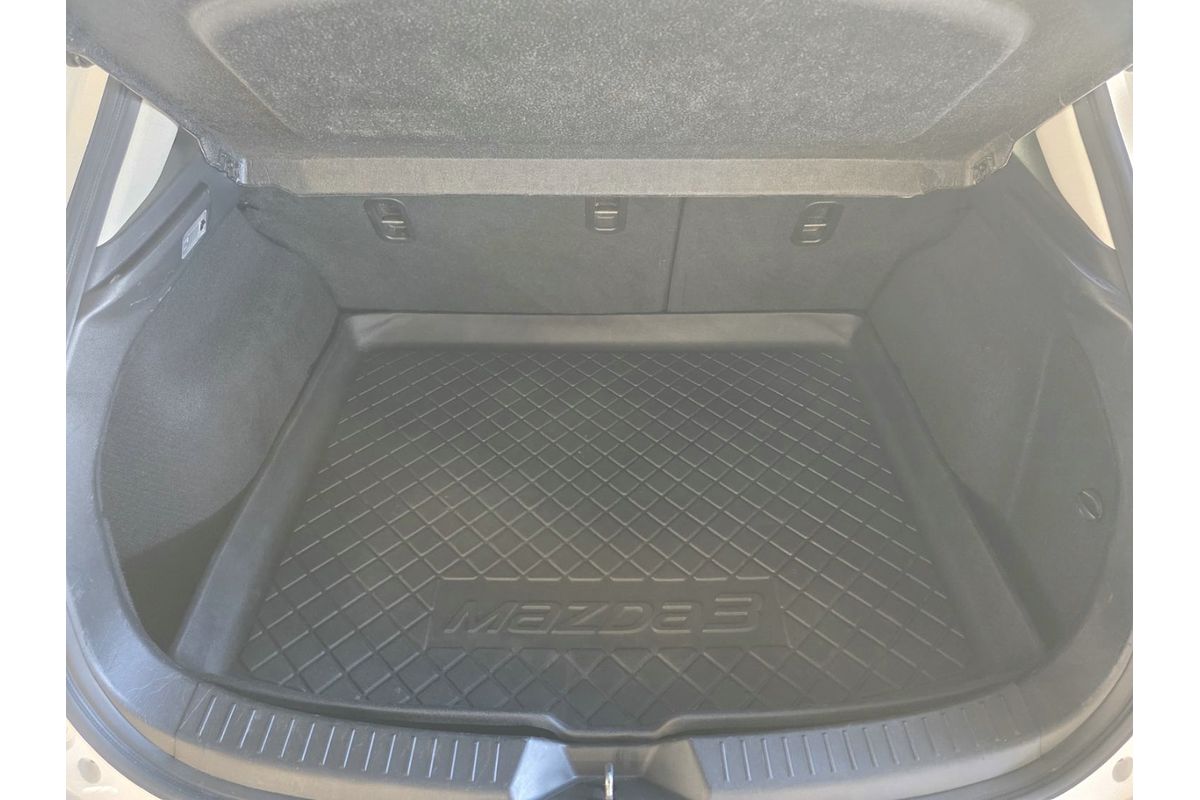 2018 Mazda 3 SP25 Astina BN Series image 10