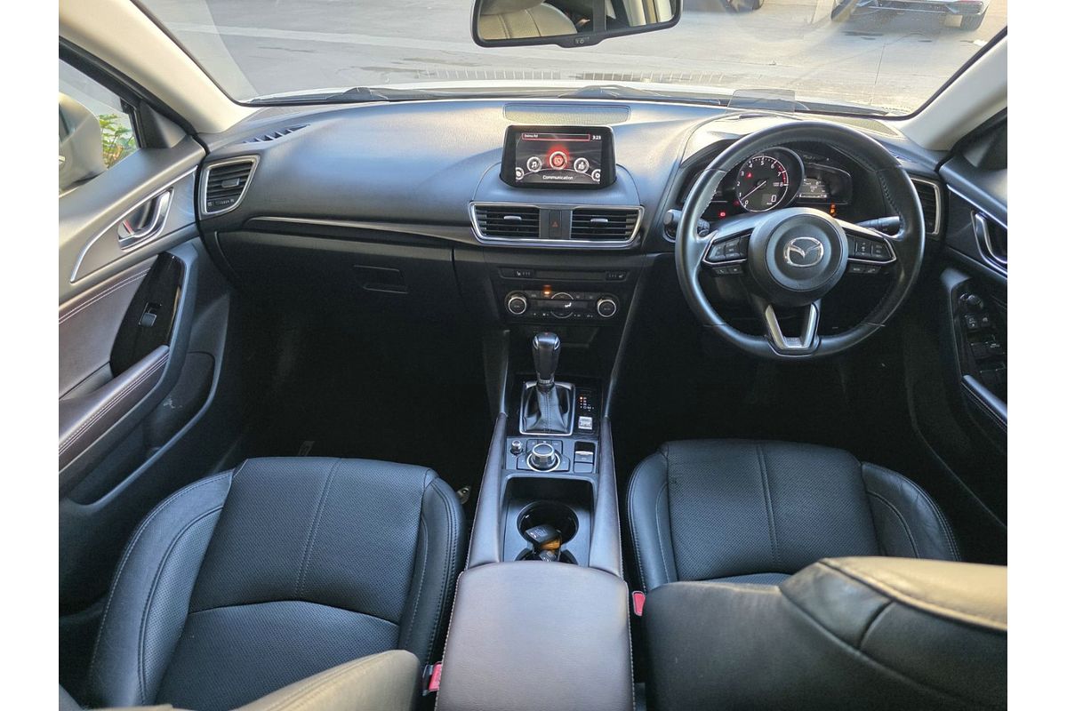 2018 Mazda 3 SP25 Astina BN Series image 24