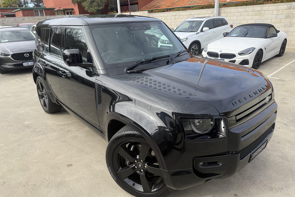 2022 Land Rover Defender 110 P525 V8 L663