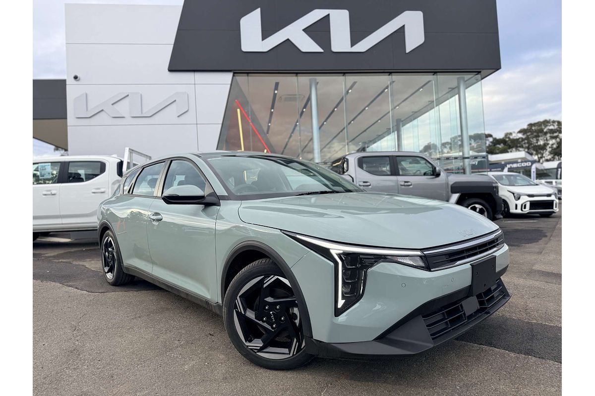 2025 Kia K4 Sport CL4m