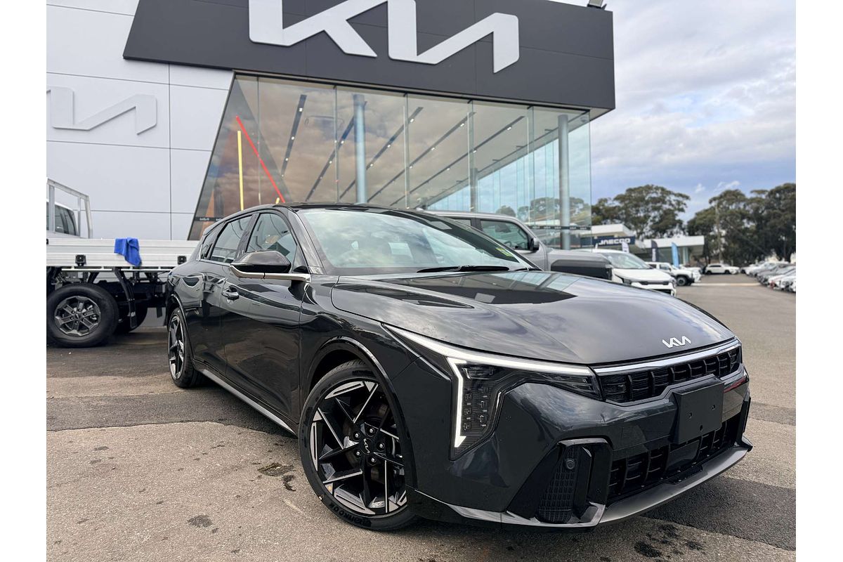 2025 Kia K4 GT-Line CL4m