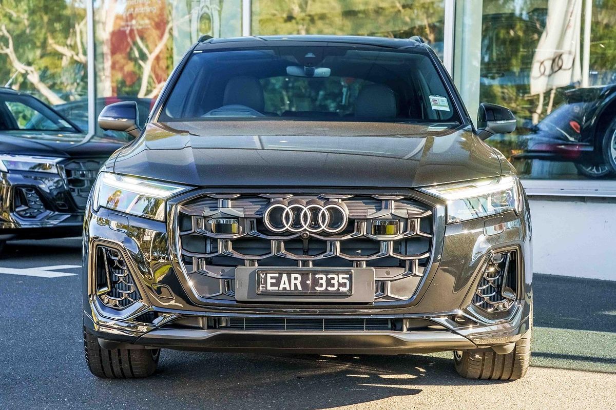 2026 Audi Q7 TFSI 250kW S line 4M