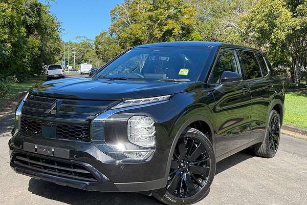 2026 Mitsubishi Outlander Black Edition ZM