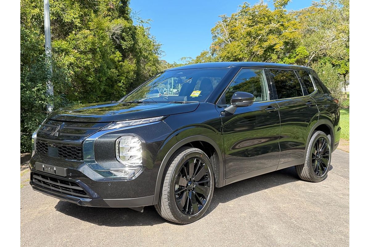 2026 Mitsubishi Outlander Black Edition ZM