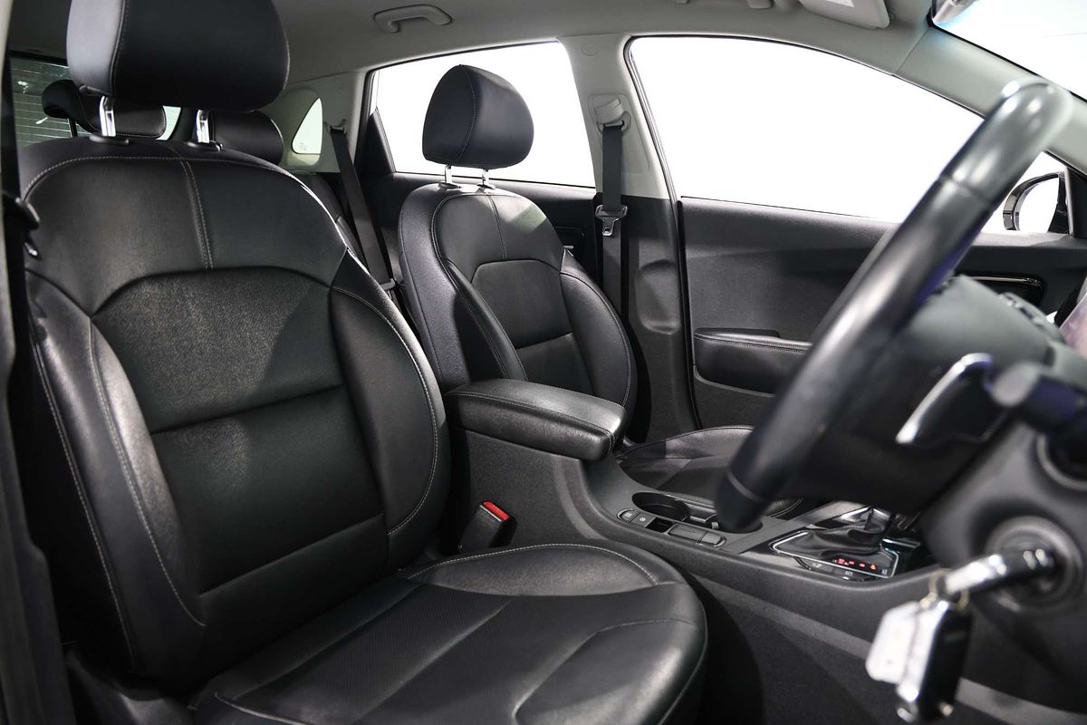 2021 Kia Niro Hybrid Sport DE