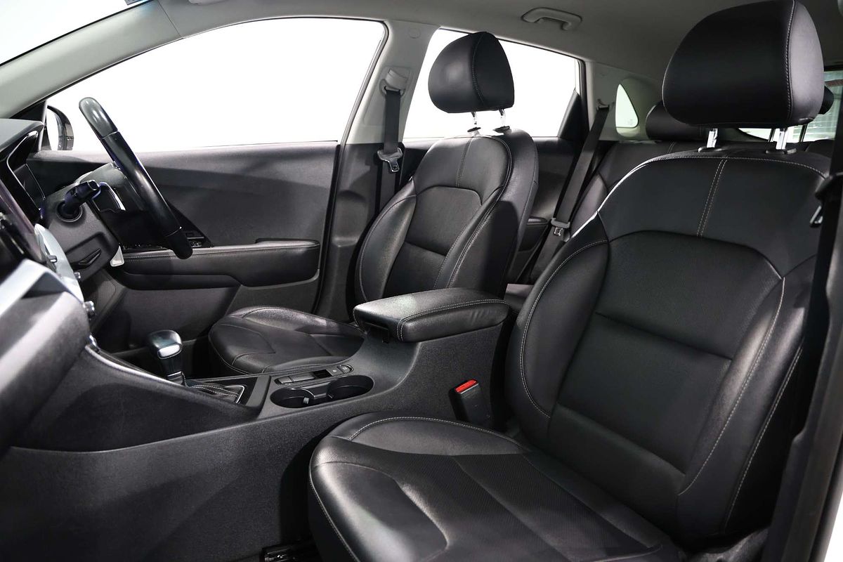 2021 Kia Niro Hybrid Sport DE