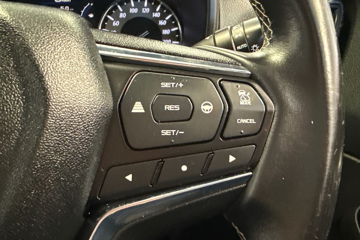 2023 Isuzu MU-X LS-T