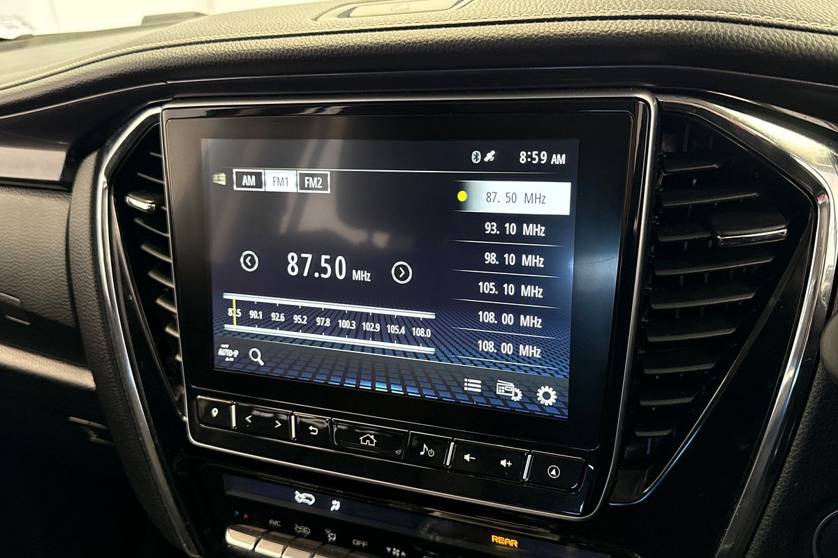 2023 Isuzu MU-X LS-T