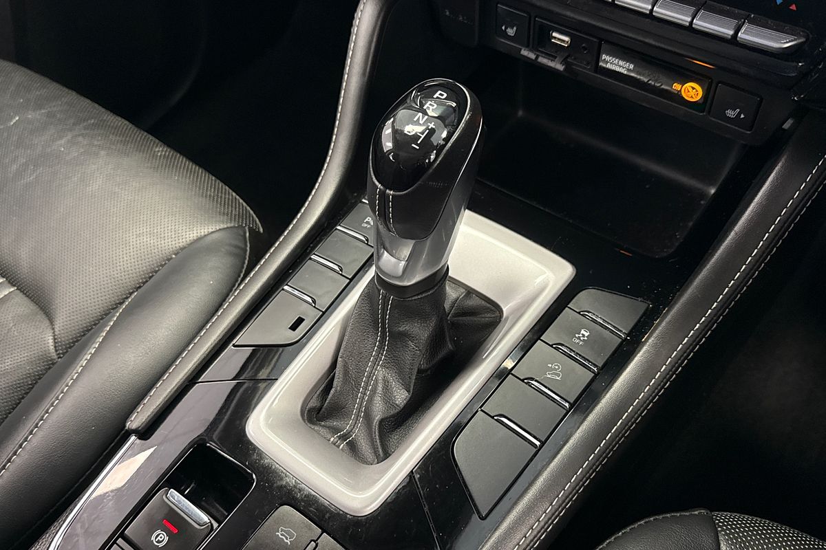 2023 Isuzu MU-X LS-T