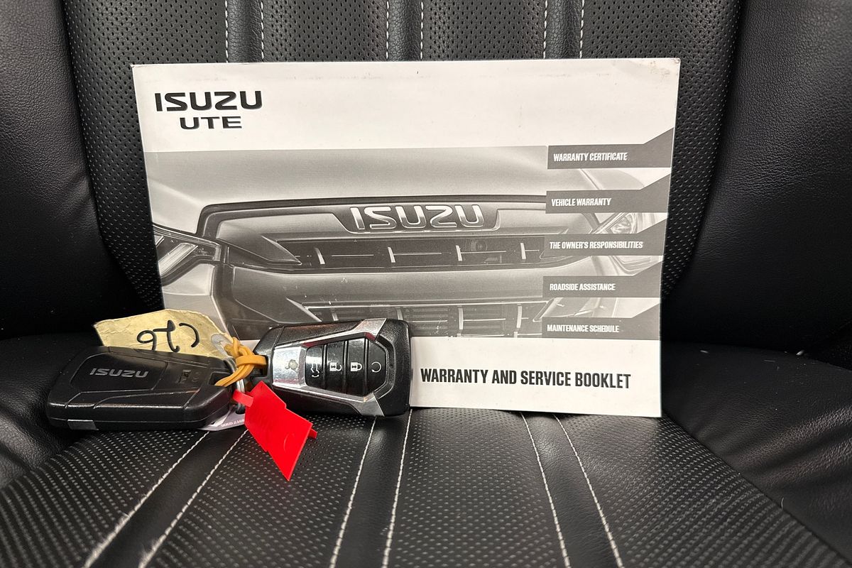 2023 Isuzu MU-X LS-T