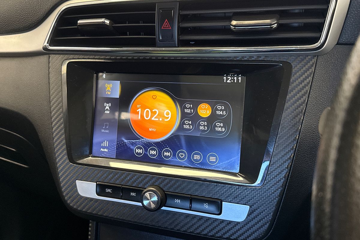 2020 MG ZS Essence AZS1