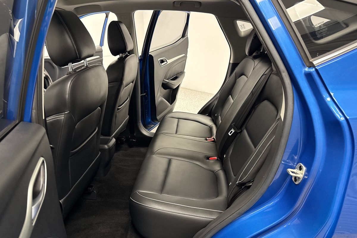 2020 MG ZS Essence AZS1
