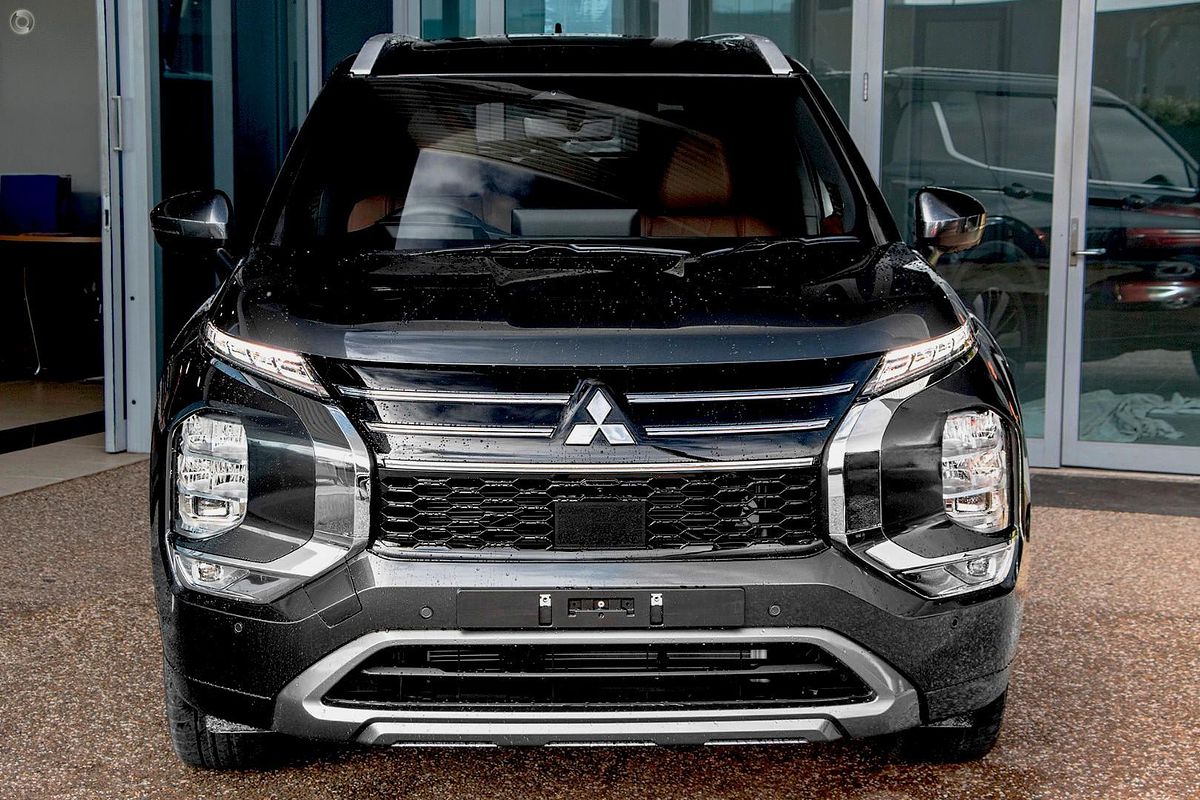 2026 Mitsubishi Outlander Exceed Tourer ZM
